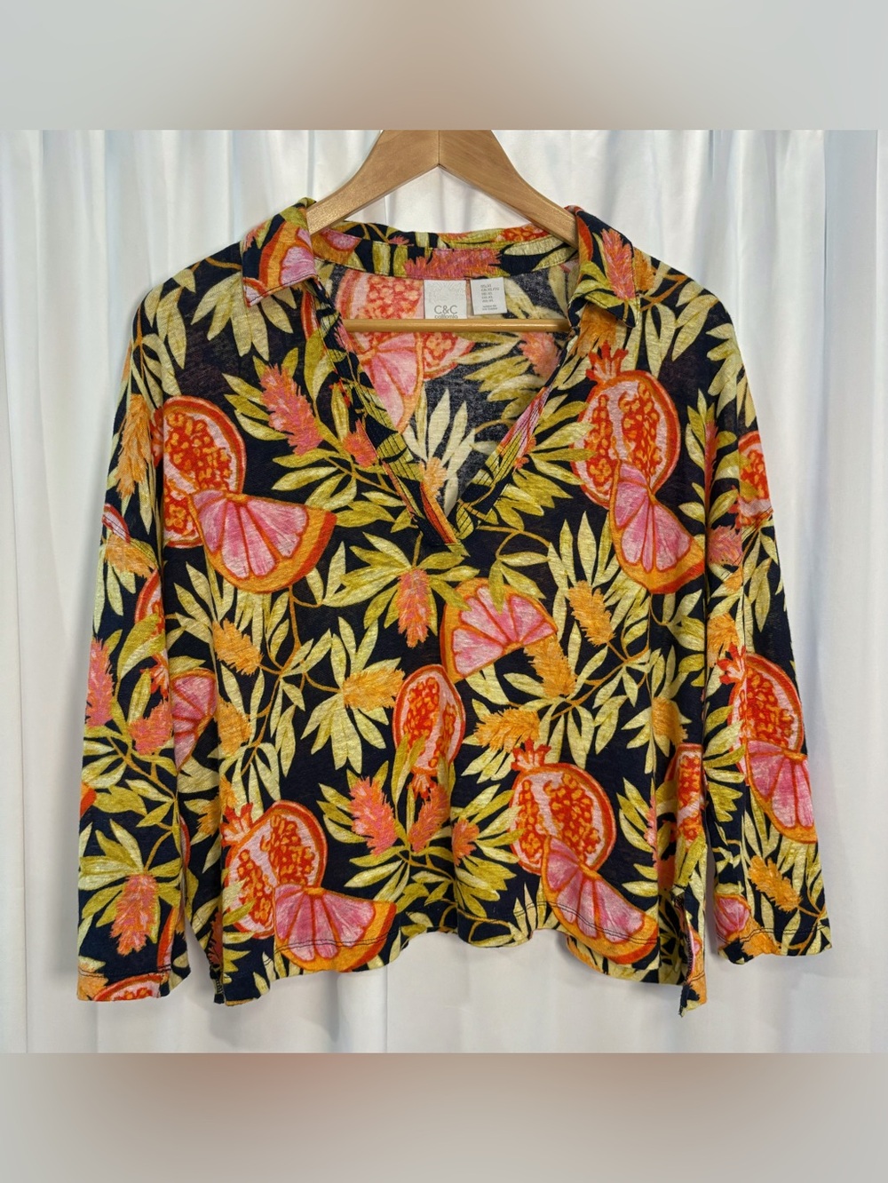 C&C California 100% Linen Tropical Fruit Split V-Neck Blouse XL Boho Beach